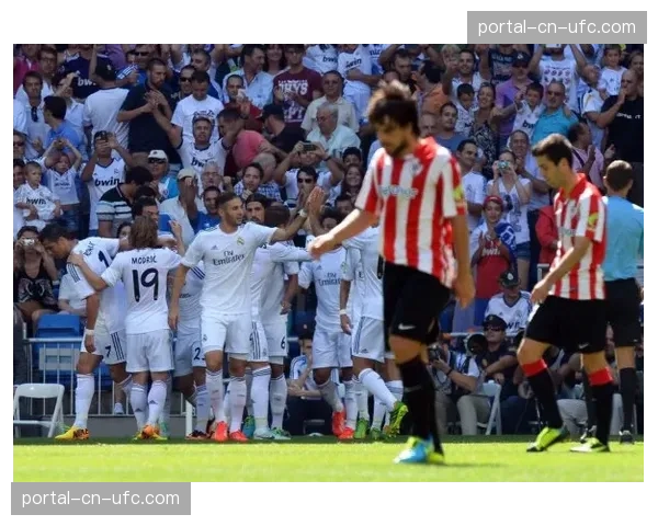 “门兴3-3斯图加特赛后：两队合计预期进球4.2，高比分平局揭示防守漏洞”