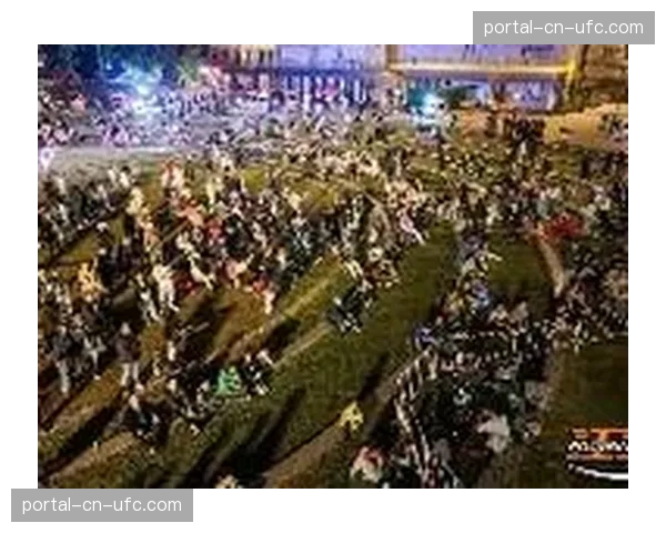 楚超揭幕战27354名观众现场观战，黄石球迷山呼海啸助威主队